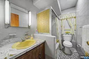 27 Oswego Ave, Oakland, NJ 07436 - Photo 14