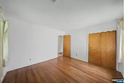 27 Oswego Avenue, Oakland, NJ 07436 - Photo 20