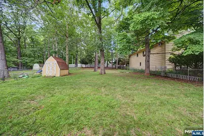 27 Oswego Avenue, Oakland, NJ 07436 - Photo 32