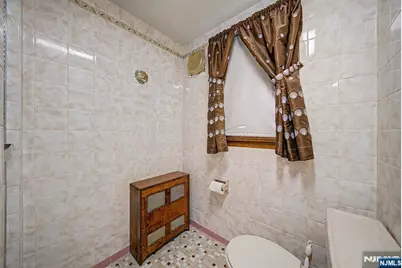 27 Oswego Avenue, Oakland, NJ 07436 - Photo 22