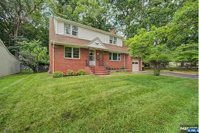 27 Oswego Avenue, Oakland, NJ 07436 - Photo 1