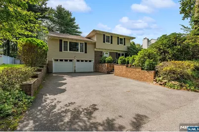 29 Woodland Road, Demarest, NJ 07627 - Photo 2