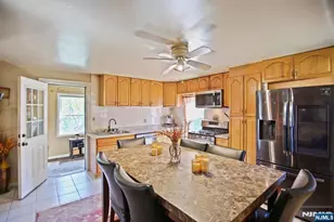 369 Queens Ct, Ridgewood, NJ 07450 - Photo 1