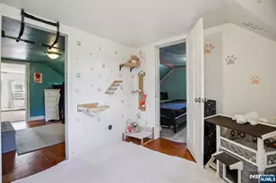 369 Queens Ct, Ridgewood, NJ 07450 - Photo 18