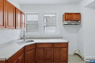 250 Elmwood Ave, East Orange, NJ 07018 - Photo 14