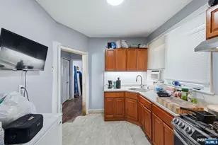 250 Elmwood Ave, East Orange, NJ 07018 - Photo 28