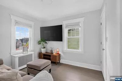 7 Laurel Place, East Rutherford, NJ 07073 - Photo 16