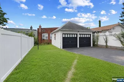 7 Laurel Place, East Rutherford, NJ 07073 - Photo 32