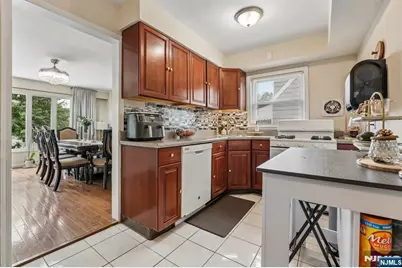158 Charlton Avenue, Lodi, NJ 07644 - Photo 8