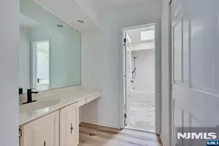 503 Timber Oaks Road 503, Edison, NJ 08820 - Photo 26