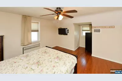 4-12 Kenneth Avenue, Fair Lawn, NJ 07410 - Photo 16