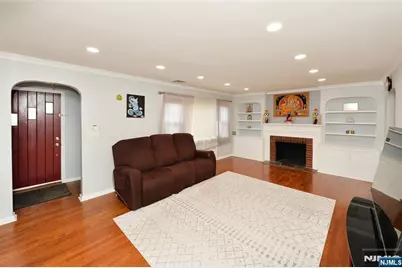4-12 Kenneth Avenue, Fair Lawn, NJ 07410 - Photo 2