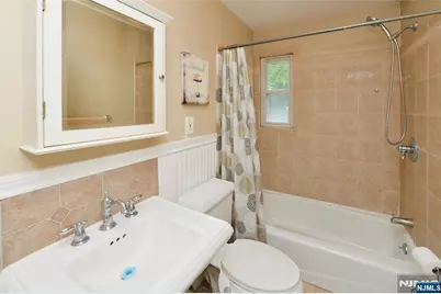 4-12 Kenneth Avenue, Fair Lawn, NJ 07410 - Photo 12