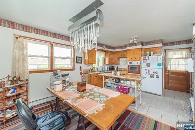 48 Whittaker Avenue 2 #2, Woodland Park, NJ 07424 - Photo 4