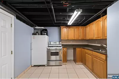 252 Springfield Avenue, Hasbrouck Heights, NJ 07604 - Photo 34