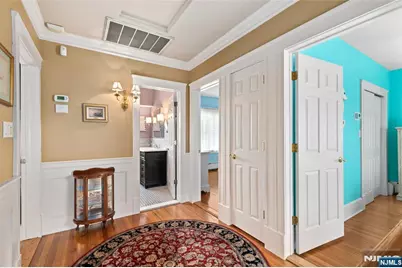 252 Springfield Avenue, Hasbrouck Heights, NJ 07604 - Photo 22