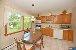 459 Tulane Ct, Paramus, NJ 07652 - Photo 12