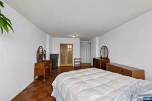 7004 Blvd E 10E, Guttenberg, NJ 07093 - Photo 22