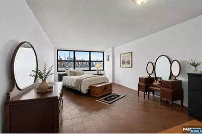 7004 Boulevard E 10E #10E, Guttenberg, NJ 07093 - Photo 20