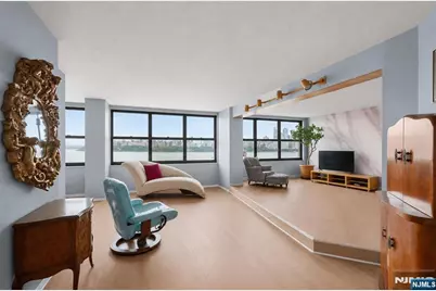 7004 Boulevard E 10E #10E, Guttenberg, NJ 07093 - Photo 4