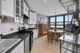 7004 Blvd E 10E, Guttenberg, NJ 07093 - Photo 14