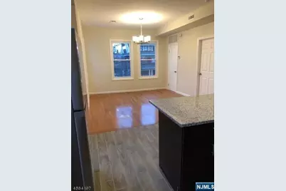 637-639 Parker 2 #2, Newark, NJ 07104 - Photo 2