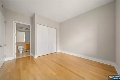 4 Beacon Way 1804 #1804, Jersey City, NJ 07304 - Photo 20