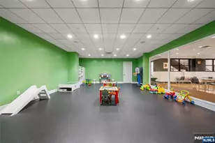 4 Beacon Way 1804, Jersey City, NJ 07304 - Photo 32