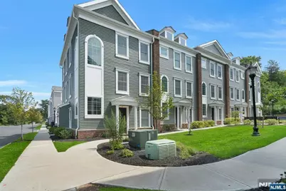 62 Parkside Lane 1105 #1105, Teaneck Township, NJ 07666 - Photo 1