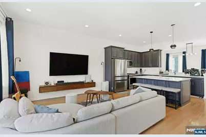 62 Parkside Lane 1105 #1105, Teaneck Township, NJ 07666 - Photo 2