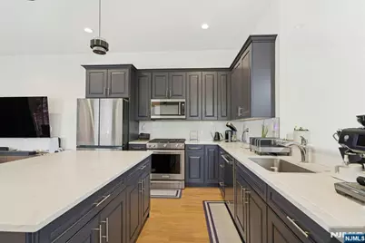 62 Parkside Lane 1105 #1105, Teaneck Township, NJ 07666 - Photo 6