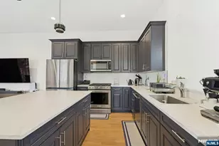 62 Parkside Ln 1105, Teaneck Township, NJ 07666 - Photo 6
