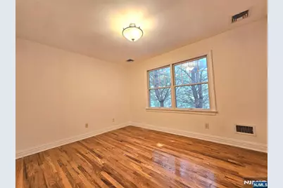 15 Cobblestone Way 15 #15, Tenafly, NJ 07670 - Photo 6