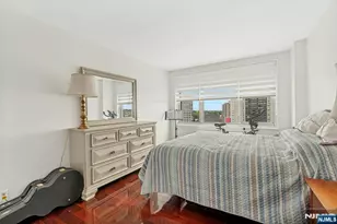 2000 Linwood Ave 16V, Fort Lee, NJ 07024 - Photo 18