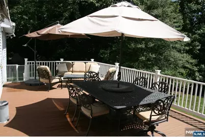 452 Glendale Road, Wyckoff Township, NJ 07481 - Photo 14