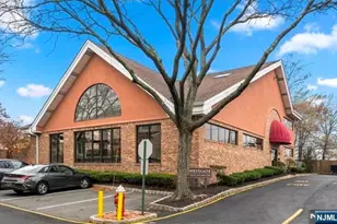 240 Village Circle Dr 1131, Fort Lee, NJ 07024 - Photo 26