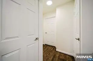 240 Village Circle Dr 1131, Fort Lee, NJ 07024 - Photo 16