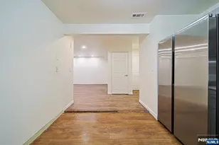 240 Village Circle Dr 1131, Fort Lee, NJ 07024 - Photo 14