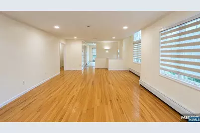 44 Delia Boulevard B #B, Palisades Park, NJ 07650 - Photo 4