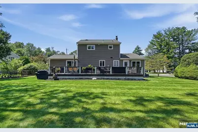 7 Asmus Road, Closter, NJ 07624 - Photo 4