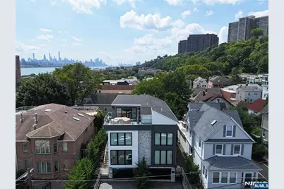 14 Valley Place, Edgewater, NJ 07020 - Photo 2