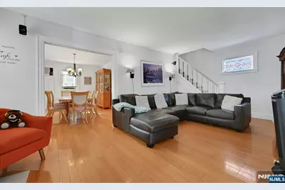 218 Elder Avenue, Bergenfield, NJ 07621 - Photo 2