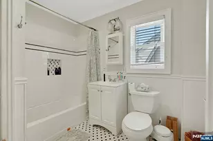 218 Elder Ave, Bergenfield, NJ 07621 - Photo 18