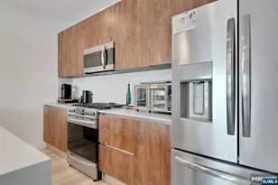 1 Franklin Turnpike 4, Waldwick, NJ 07463 - Photo 6