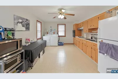 425 New Milford Avenue, Dumont, NJ 07628 - Photo 8