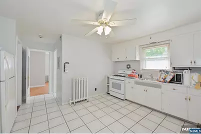 425 New Milford Avenue, Dumont, NJ 07628 - Photo 20