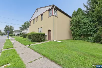 425 New Milford Avenue, Dumont, NJ 07628 - Photo 2