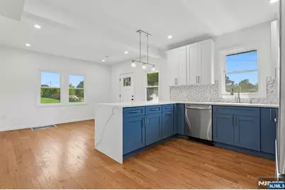 7 Franklin Avenue, Montclair, NJ 07042 - Photo 8