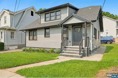 7 Franklin Avenue, Montclair, NJ 07042 - Photo 2