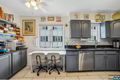 134 Boulevard 9 #9, Passaic, NJ 07055 - Photo 8